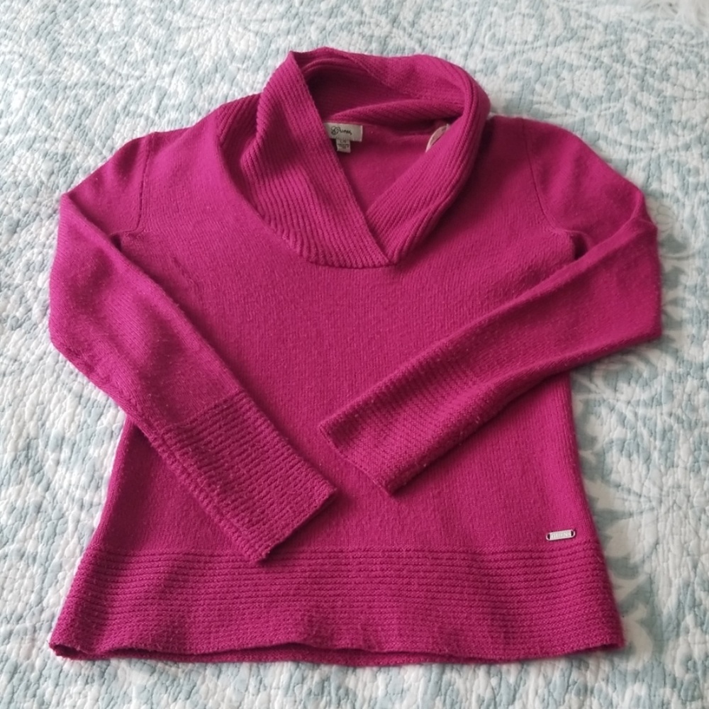 Guess sweater